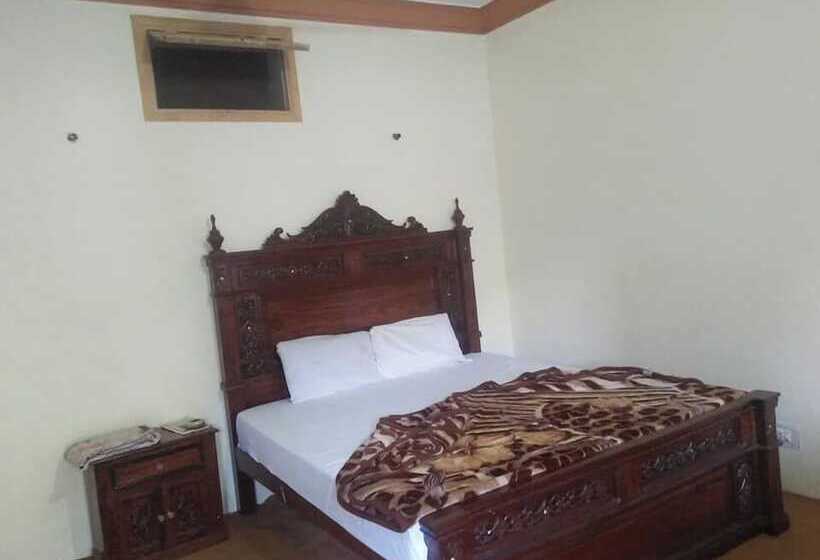 Blue Bell Hotel And Restaurant Balakot