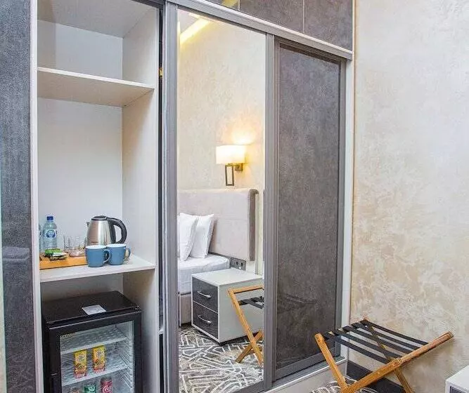 مسافرخانه Florence Boutique
