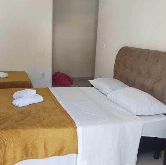 مسافرخانه Pousada Arraial Beach