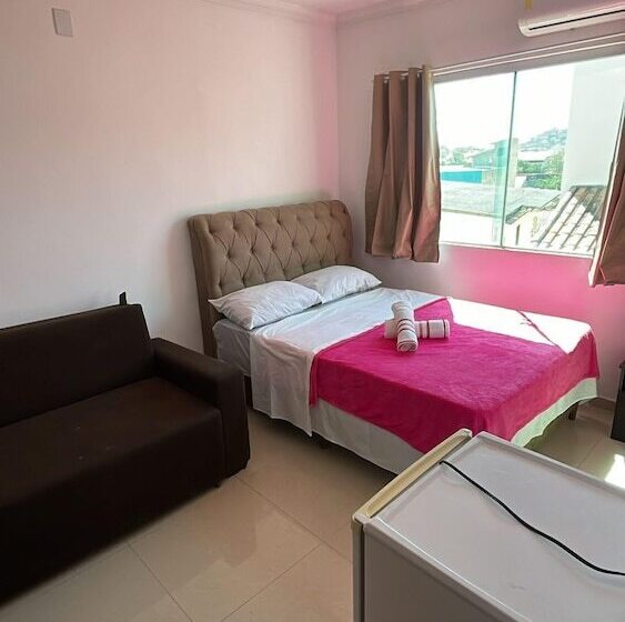 مسافرخانه Pousada Arraial Beach