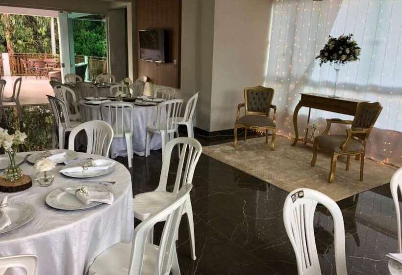 פונדק Pousada Sítio Novo