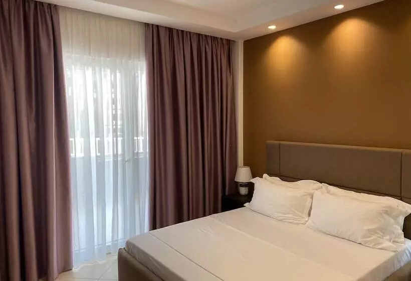 Hotelli Atrium Deluxe Resort