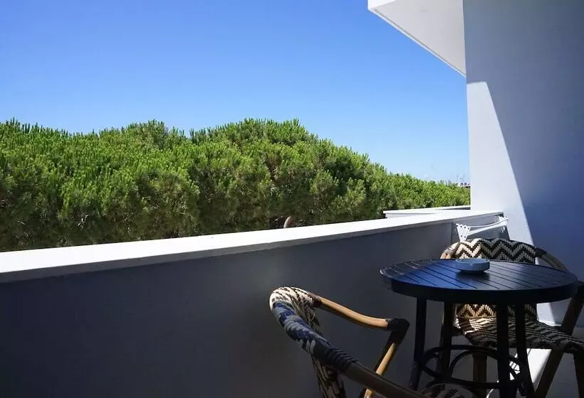 Hotelli Atrium Deluxe Resort