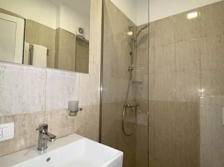 Hotelli Atrium Deluxe Resort