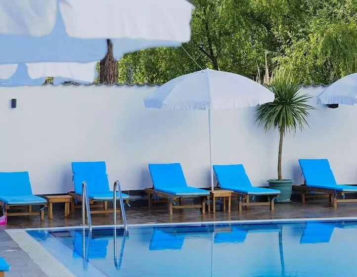 Hotelli Atrium Deluxe Resort