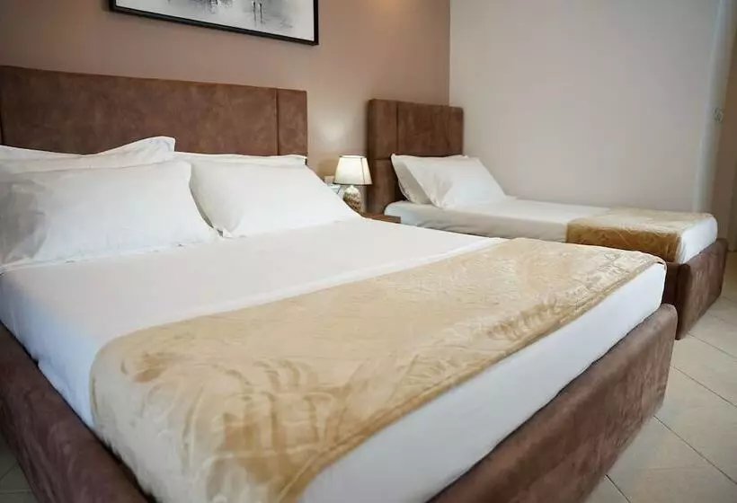 Hotelli Atrium Deluxe Resort