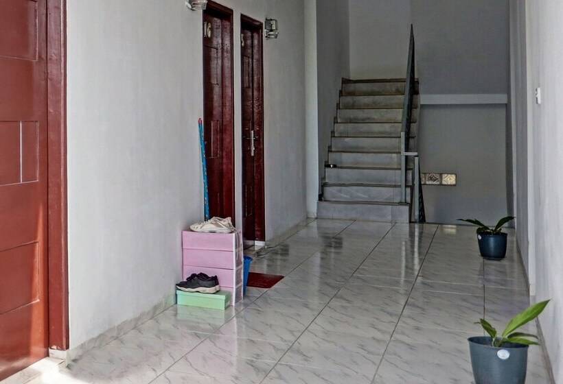 هتل D'cost Homestay By Oyo