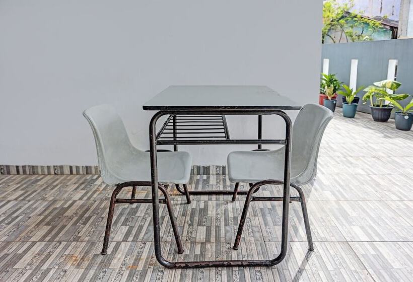 هتل D'cost Homestay By Oyo