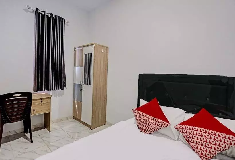ホテル D'cost Homestay By Oyo