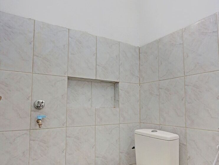 هتل D'cost Homestay By Oyo