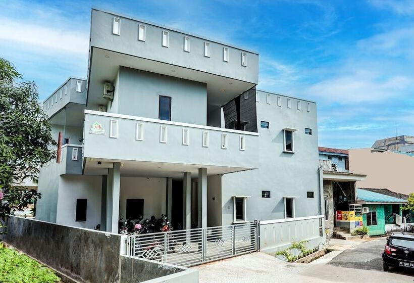 هتل D'cost Homestay By Oyo