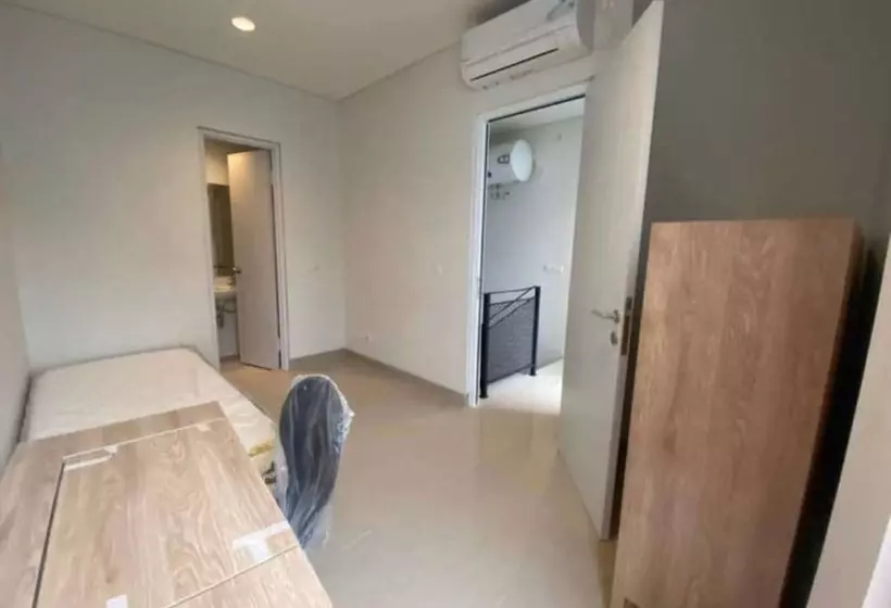 ホテル Express O 92155 Nia Residence 2