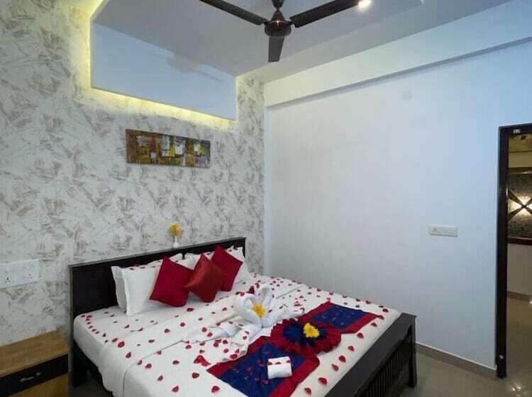 בית מלון כפרי Hilltop Residency