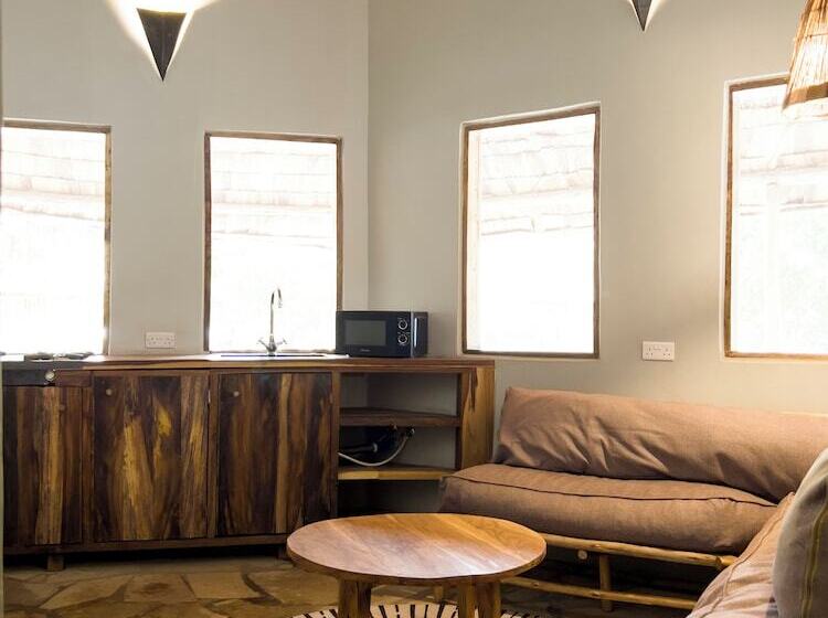 בית מלון כפרי Jungle Pearl Resort