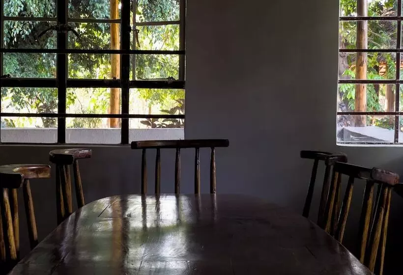 Hotelli Jungle Pearl Resort