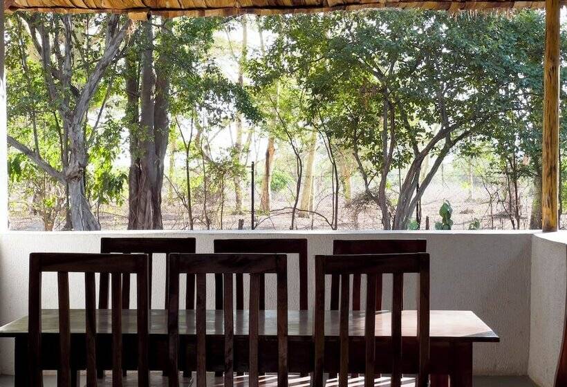 בית מלון כפרי Jungle Pearl Resort