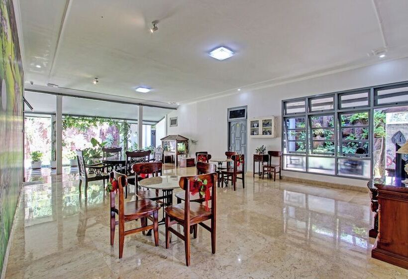 Szálloda Lanaya Guesthouse By Oyo