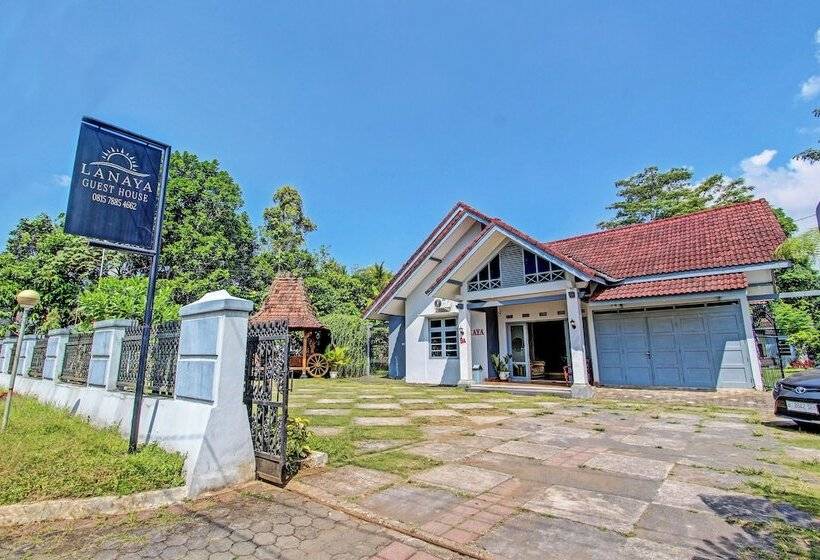 Szálloda Lanaya Guesthouse By Oyo