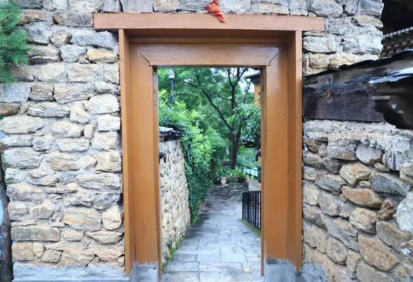 هتل Lobesa