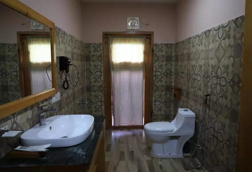 هتل Lobesa