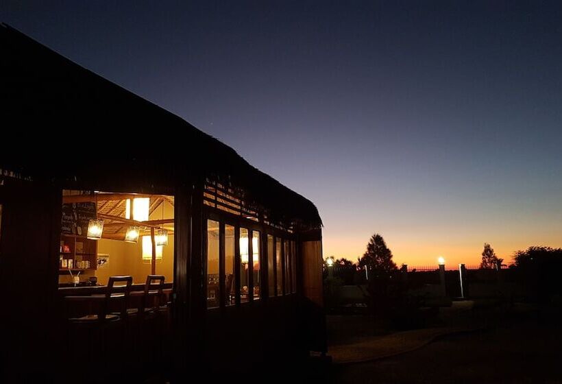 هتل Maison Charrette