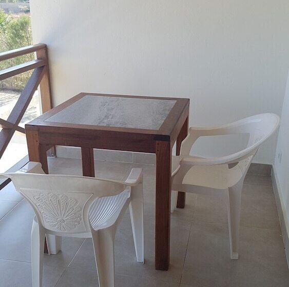 هتل Maison Charrette