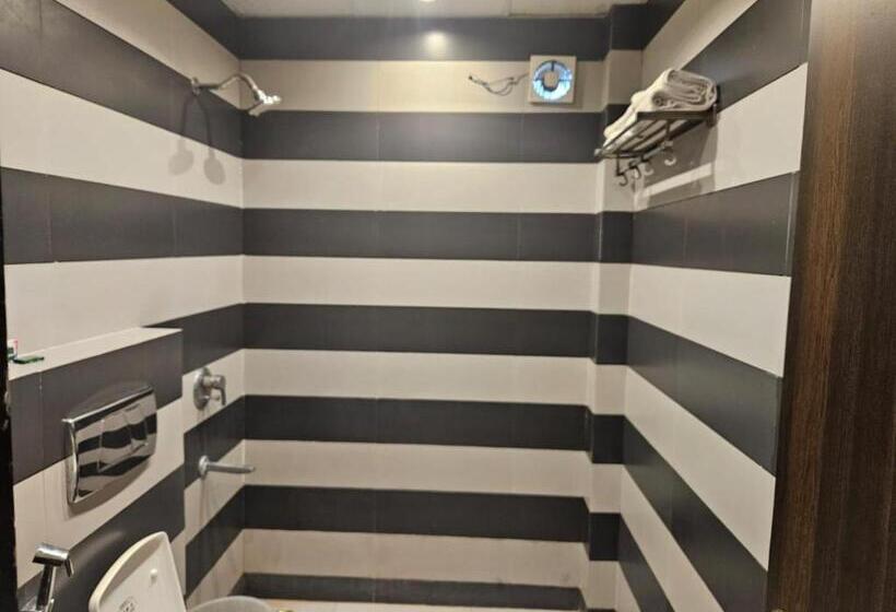 Hotelli O Delhi, Near Metro Station Karol Bagh