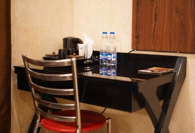 ホテル O Delhi, Near Metro Station Karol Bagh