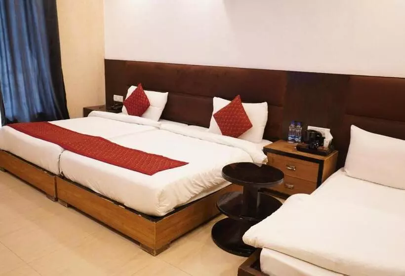 ホテル O Delhi, Near Metro Station Karol Bagh