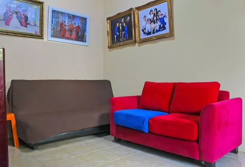 هتل Penginapan Sultan Haji 1 By Oyo