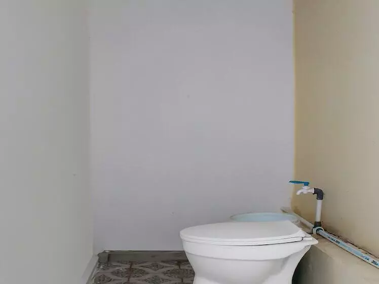 هتل Penginapan Sultan Haji 1 By Oyo
