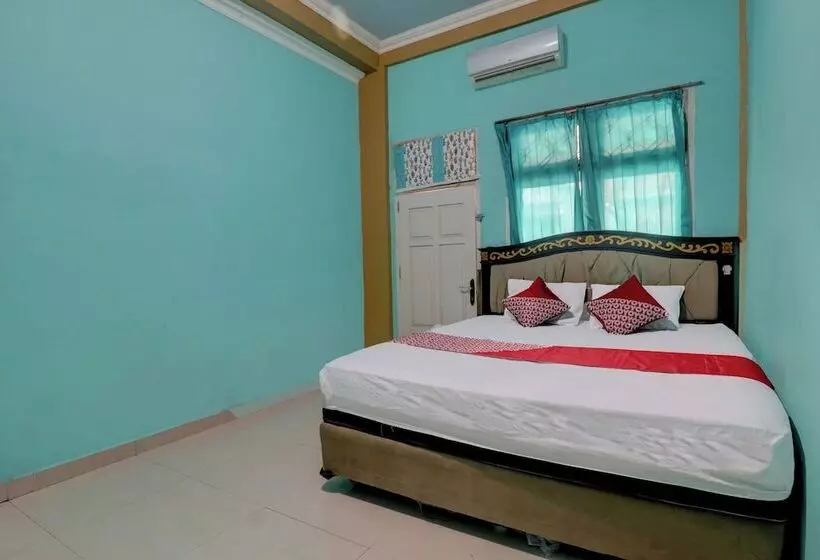 ホテル Rania Kost Simpang Rimbo By Oyo