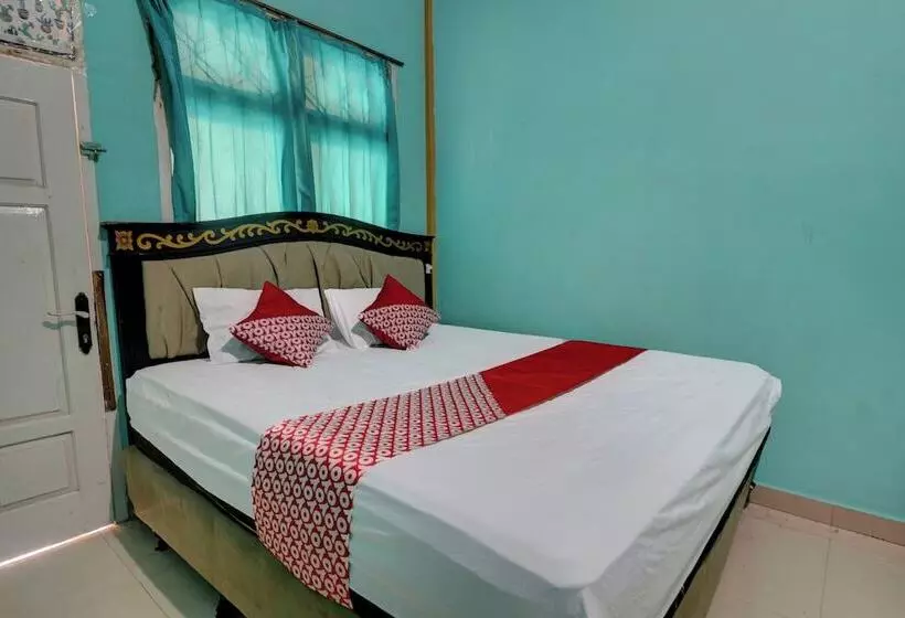 ホテル Rania Kost Simpang Rimbo By Oyo