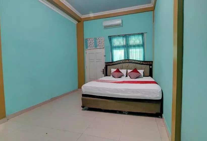 ホテル Rania Kost Simpang Rimbo By Oyo