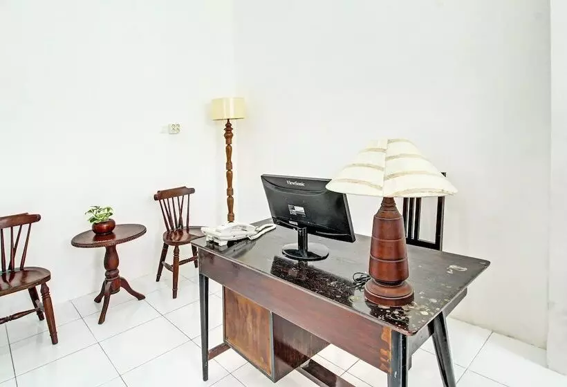 Hotelli Sirih Gading Family Guest House By Oyo