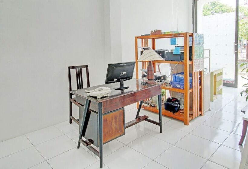 ホテル Sirih Gading Family Guest House By Oyo