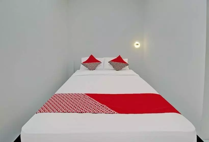 Hotelli Sirih Gading Family Guest House By Oyo