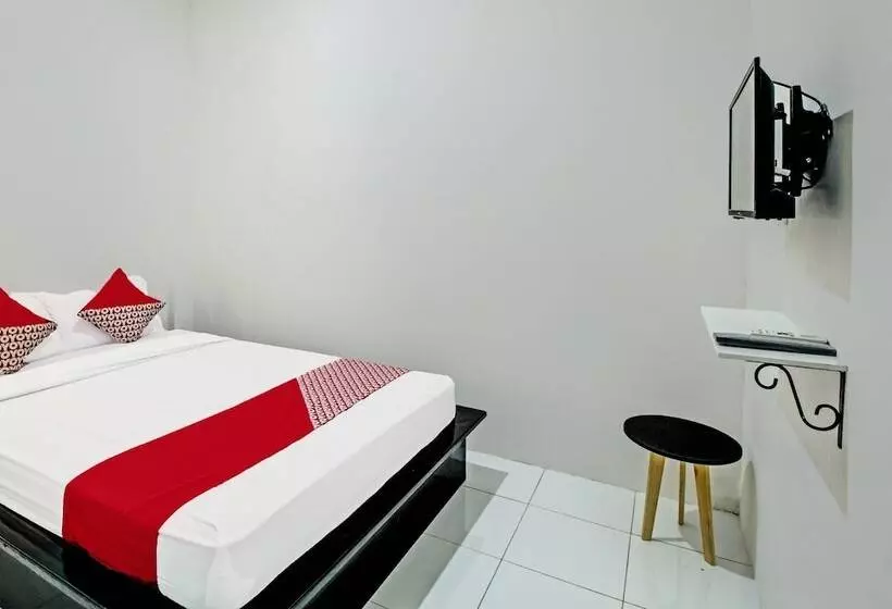 Hotelli Sirih Gading Family Guest House By Oyo