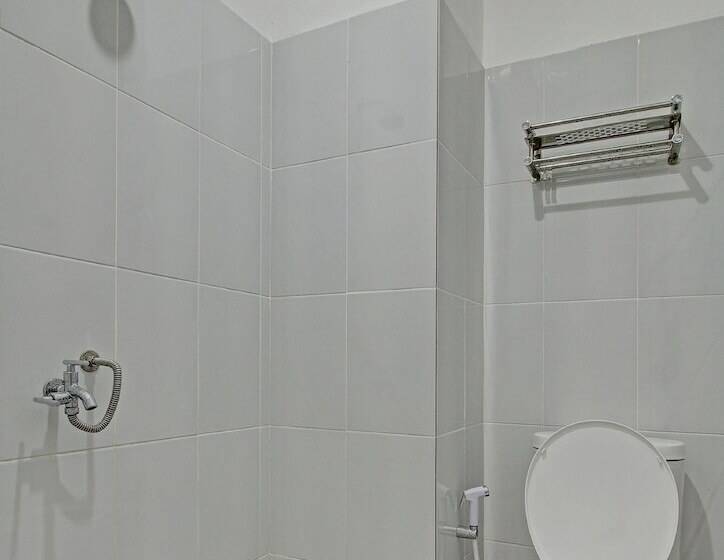 ホテル Sirih Gading Family Guest House By Oyo