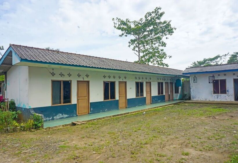 Szálloda Spot On 92212 Penginapan Berkah Mandiri Syariah