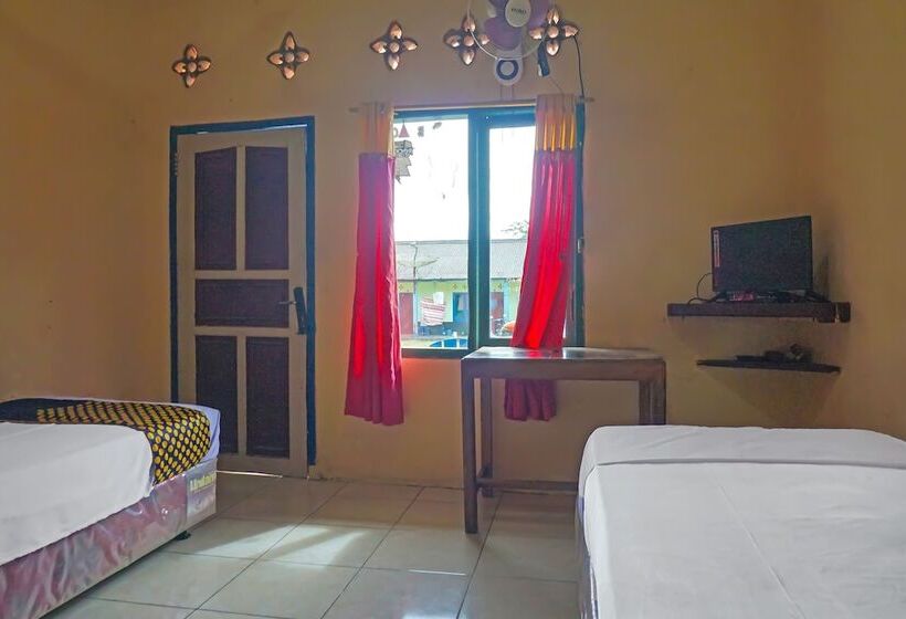 Szálloda Spot On 92212 Penginapan Berkah Mandiri Syariah