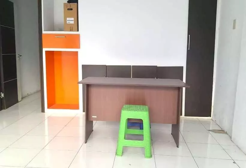 ホテル Spot On 92616 As Sakinah Syariah