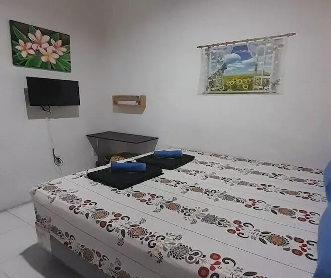 Hotelli Spot On 93102 Tamara Homestay Syariah