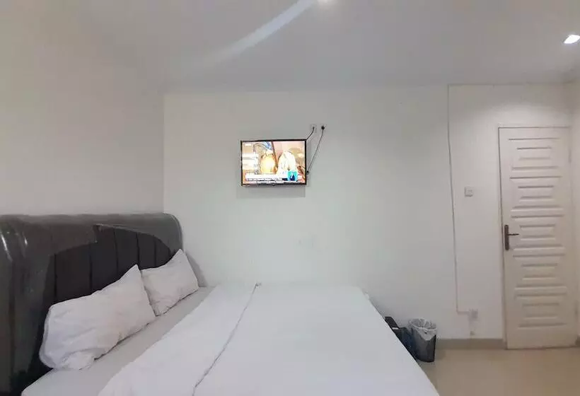 Hotelli Spot On 93102 Tamara Homestay Syariah