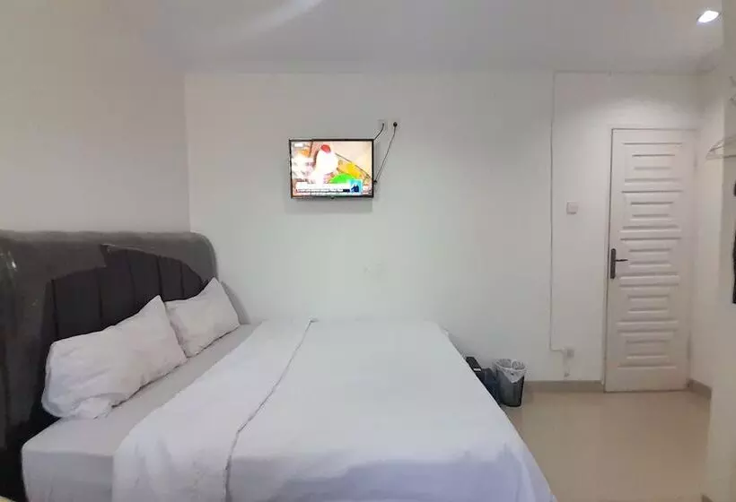 Hotelli Spot On 93102 Tamara Homestay Syariah