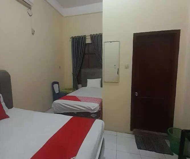 Hotelli Spot On 93102 Tamara Homestay Syariah