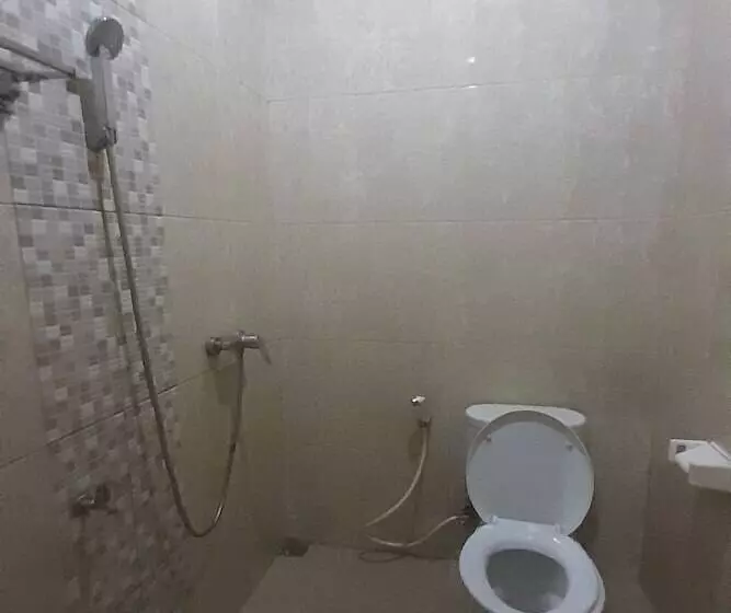 Hotelli Spot On 93102 Tamara Homestay Syariah