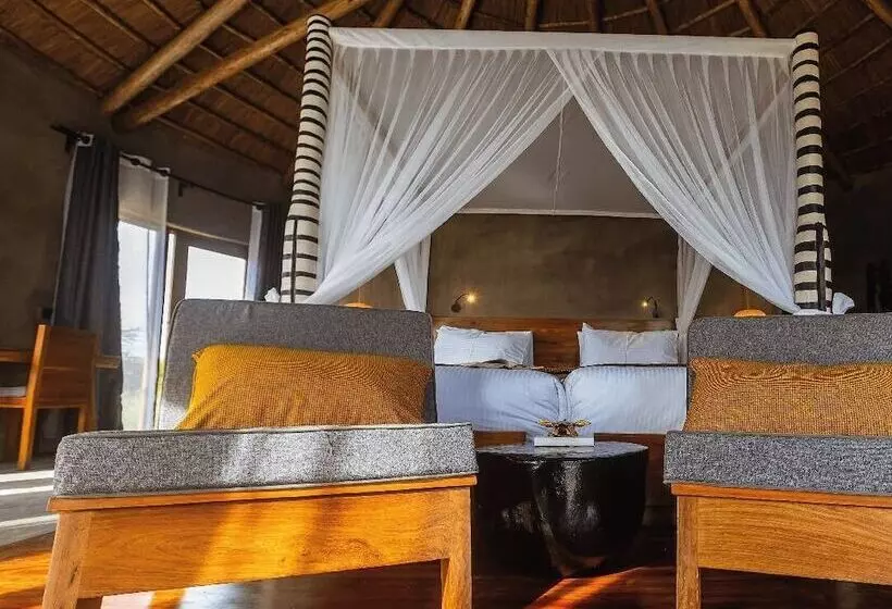 Hotelli Suricata Boma Lodge