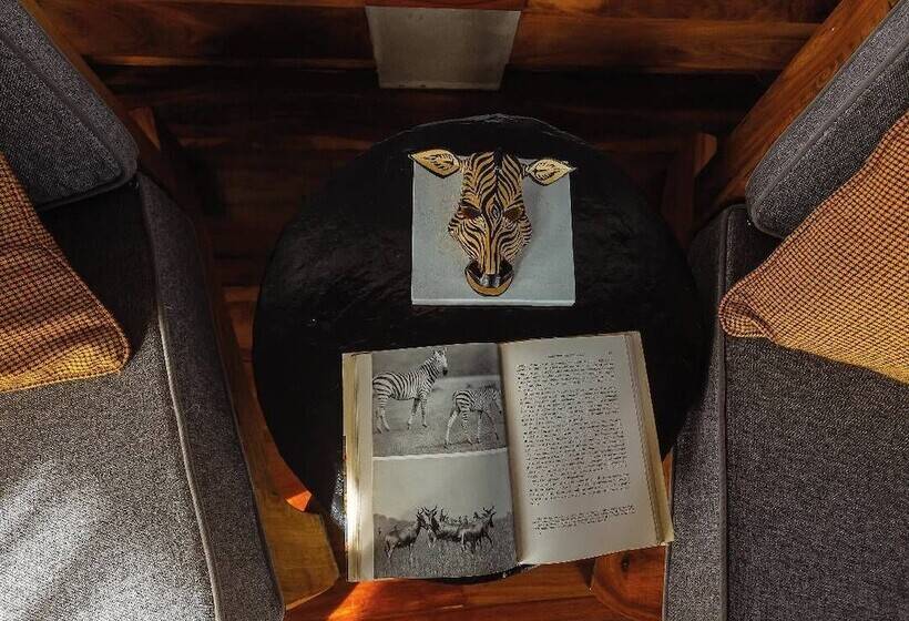 فندق Suricata Boma Lodge