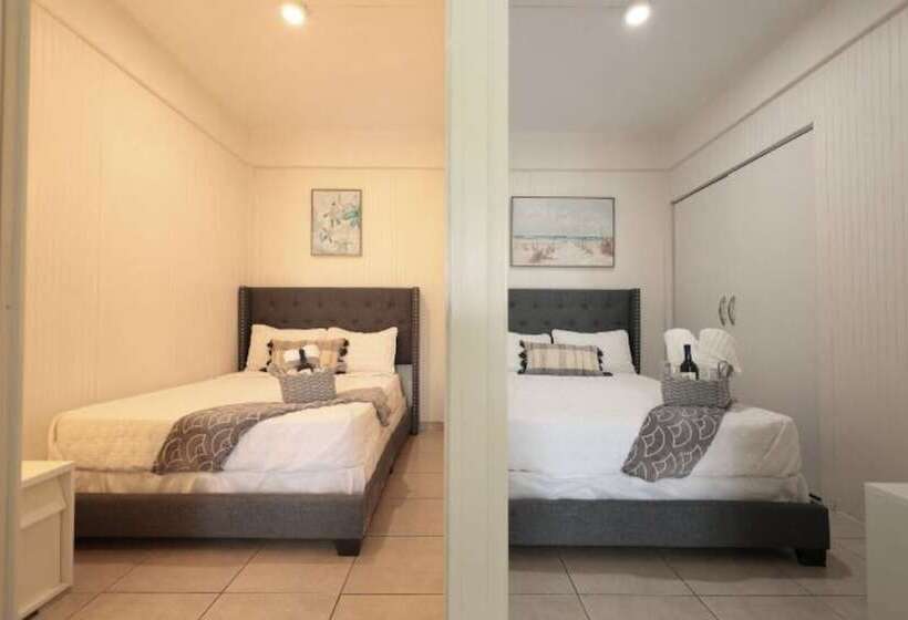 هتل The Good Vibes House